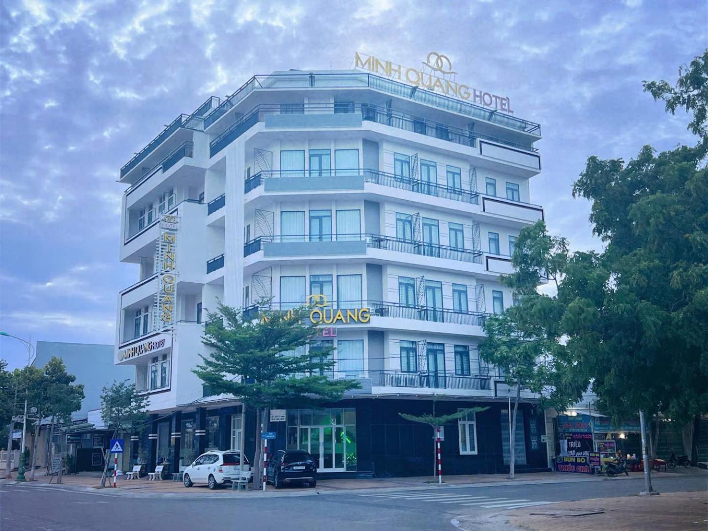 Khach San Minh Quang Hotel Phan Rang Exterior foto